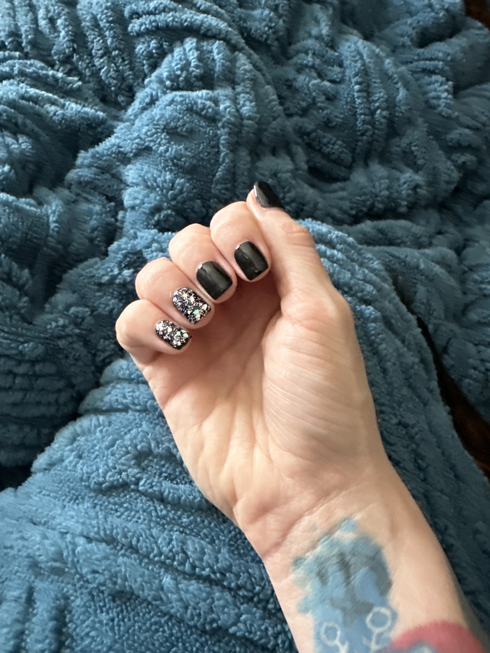 Serenity Nail Spa logo